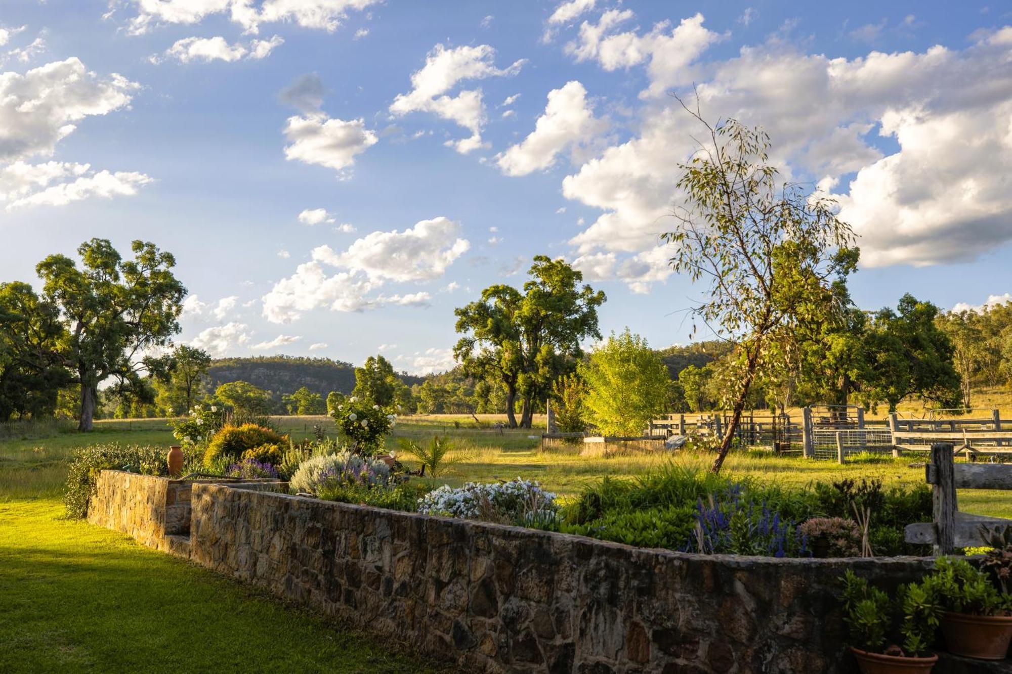 Pilliga Pottery Creative Farmstay Coonabarabran Exterior photo